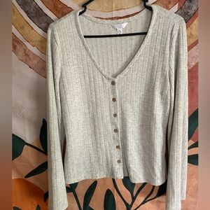 Time and Tru gray buttoned long sleeve